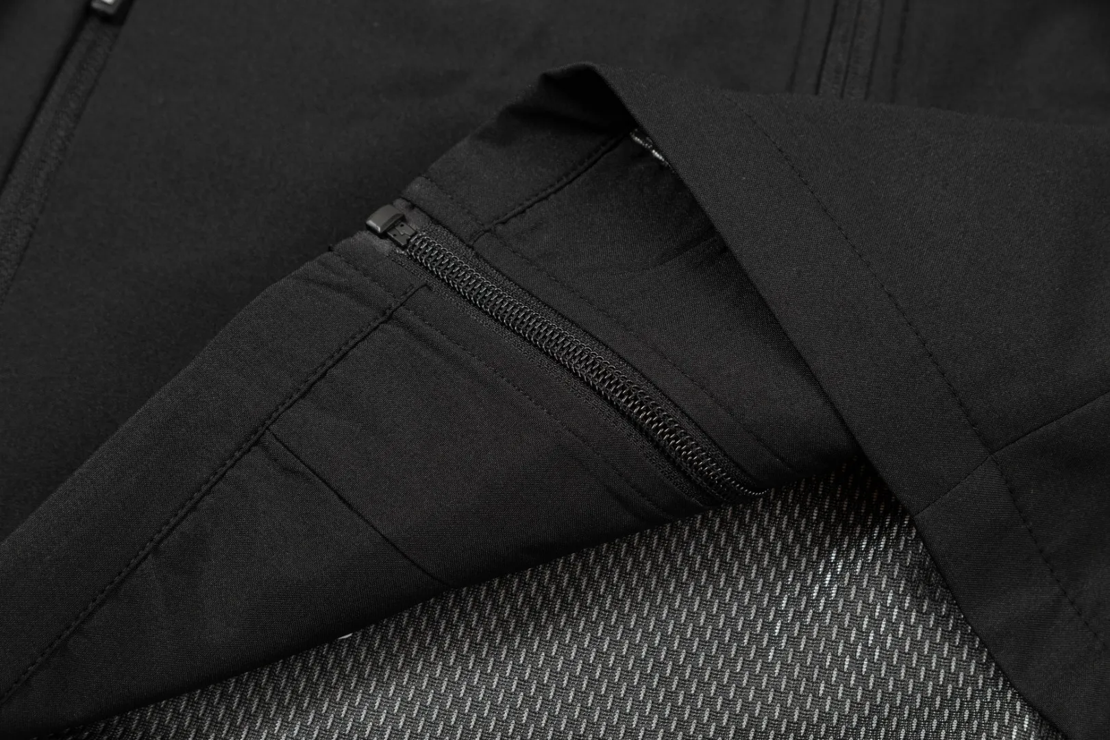 ！Premium ！ 【 /ARC New Arrival Breathable 】 ： ， ， Wear-Resistant！ ， ， ！ ， ， ， ， ！ Breathable ！ Wear-Resistant . ！ . .Breathable Wear-Resistant. . ， ! ， ！ ：Black，Cream White Size：L-4XL